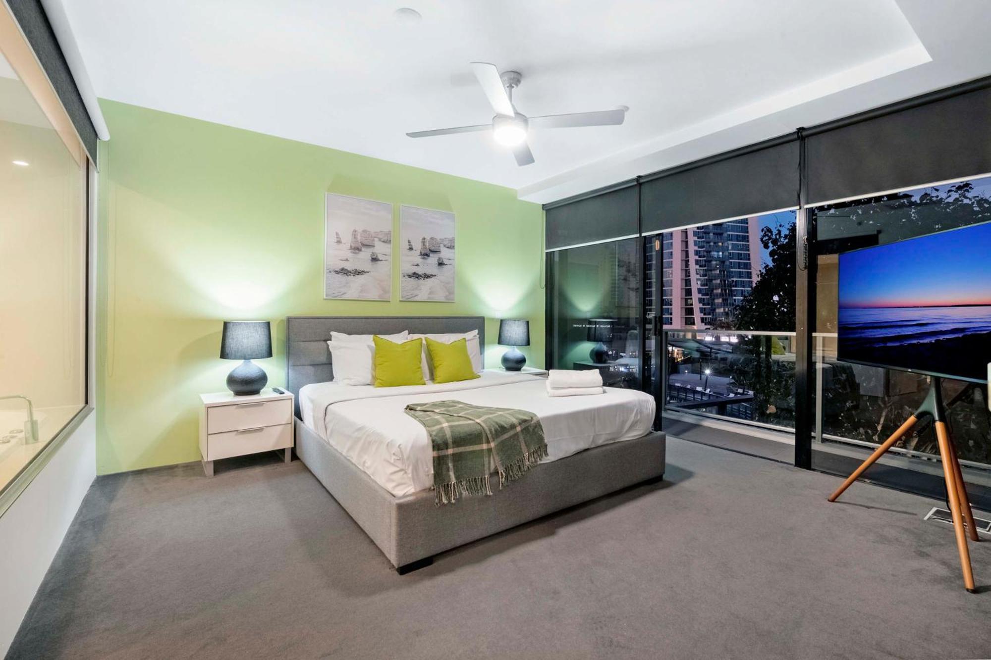 Circle On Cavill - Self Contained & Privately Managed Apartments - Wow Stay Gold Coast Exteriér fotografie
