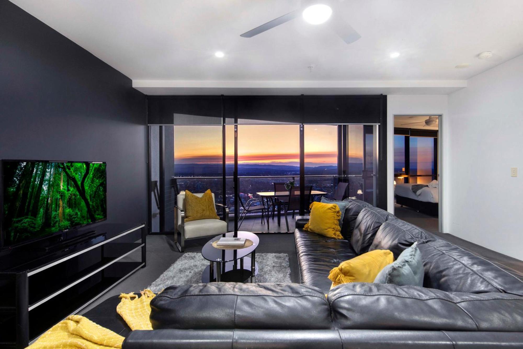 Circle On Cavill - Self Contained & Privately Managed Apartments - Wow Stay Gold Coast Exteriér fotografie