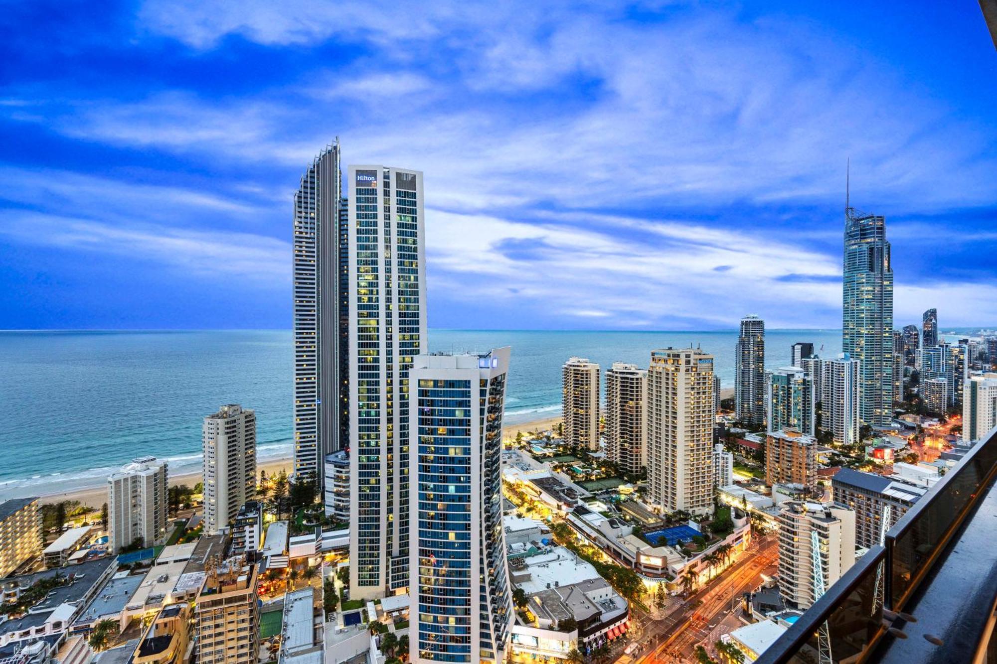 Circle On Cavill - Self Contained & Privately Managed Apartments - Wow Stay Gold Coast Exteriér fotografie