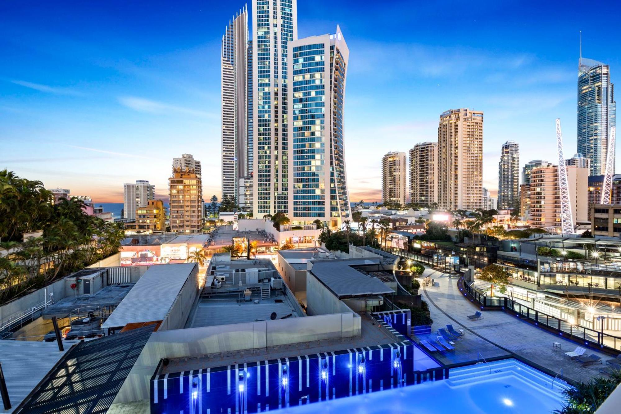 Circle On Cavill - Self Contained & Privately Managed Apartments - Wow Stay Gold Coast Exteriér fotografie