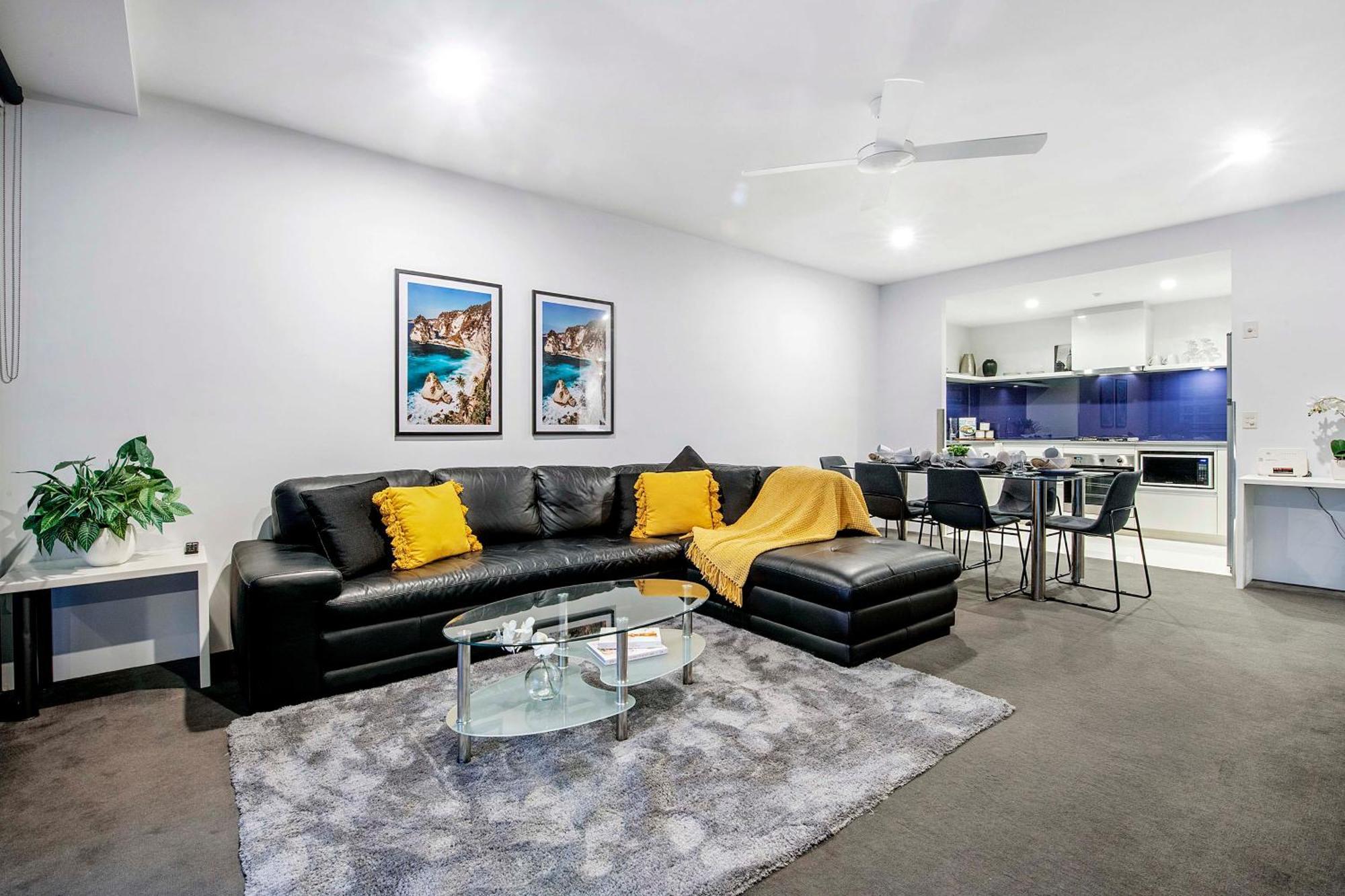 Circle On Cavill - Self Contained & Privately Managed Apartments - Wow Stay Gold Coast Exteriér fotografie