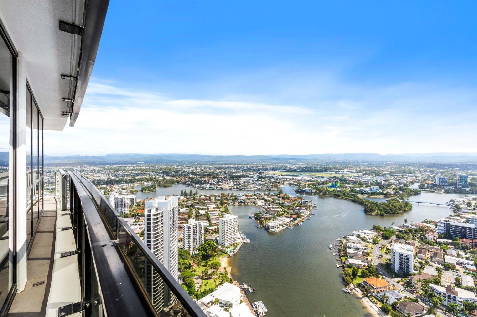 Circle On Cavill - Self Contained & Privately Managed Apartments - Wow Stay Gold Coast Exteriér fotografie