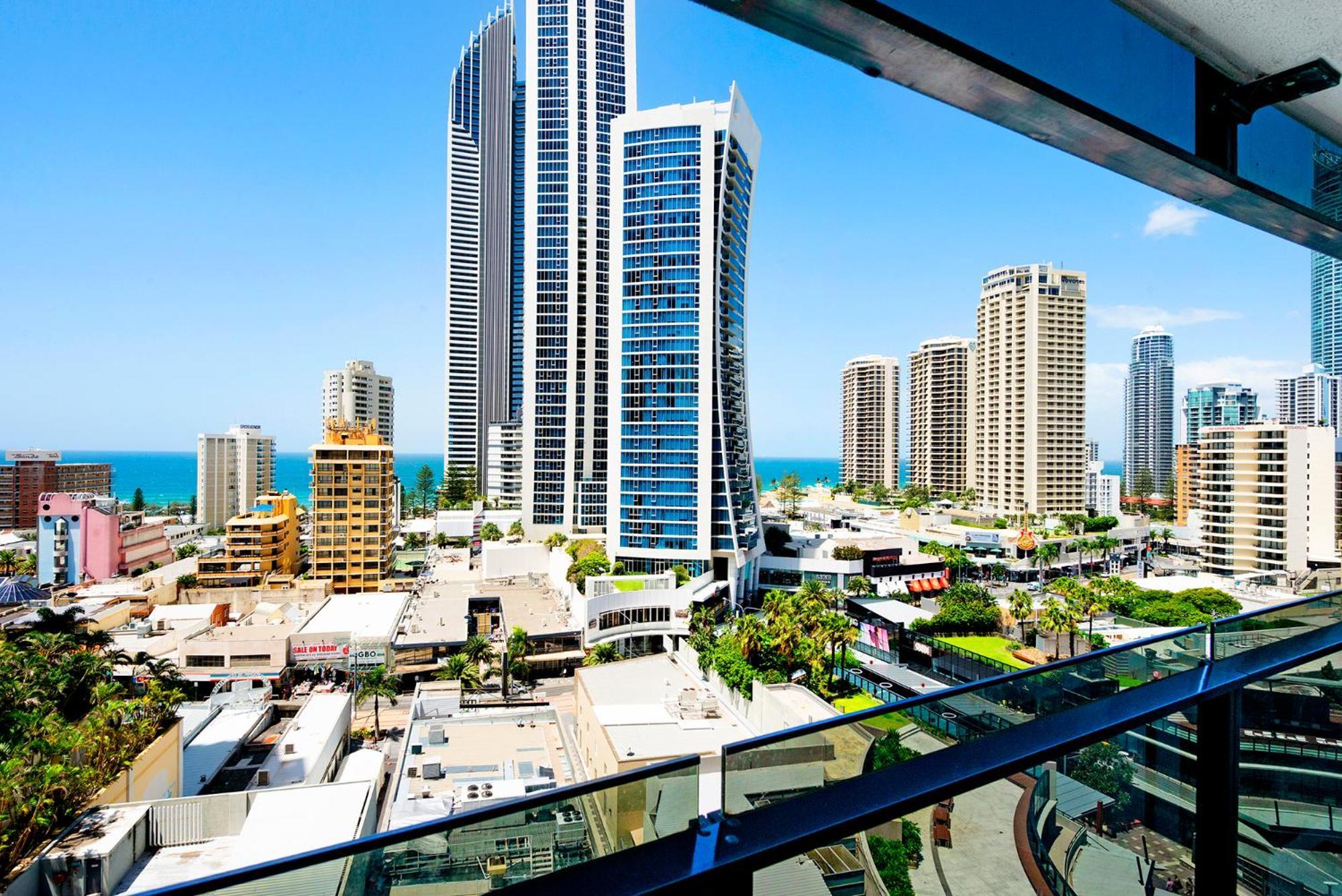 Circle On Cavill - Self Contained & Privately Managed Apartments - Wow Stay Gold Coast Exteriér fotografie