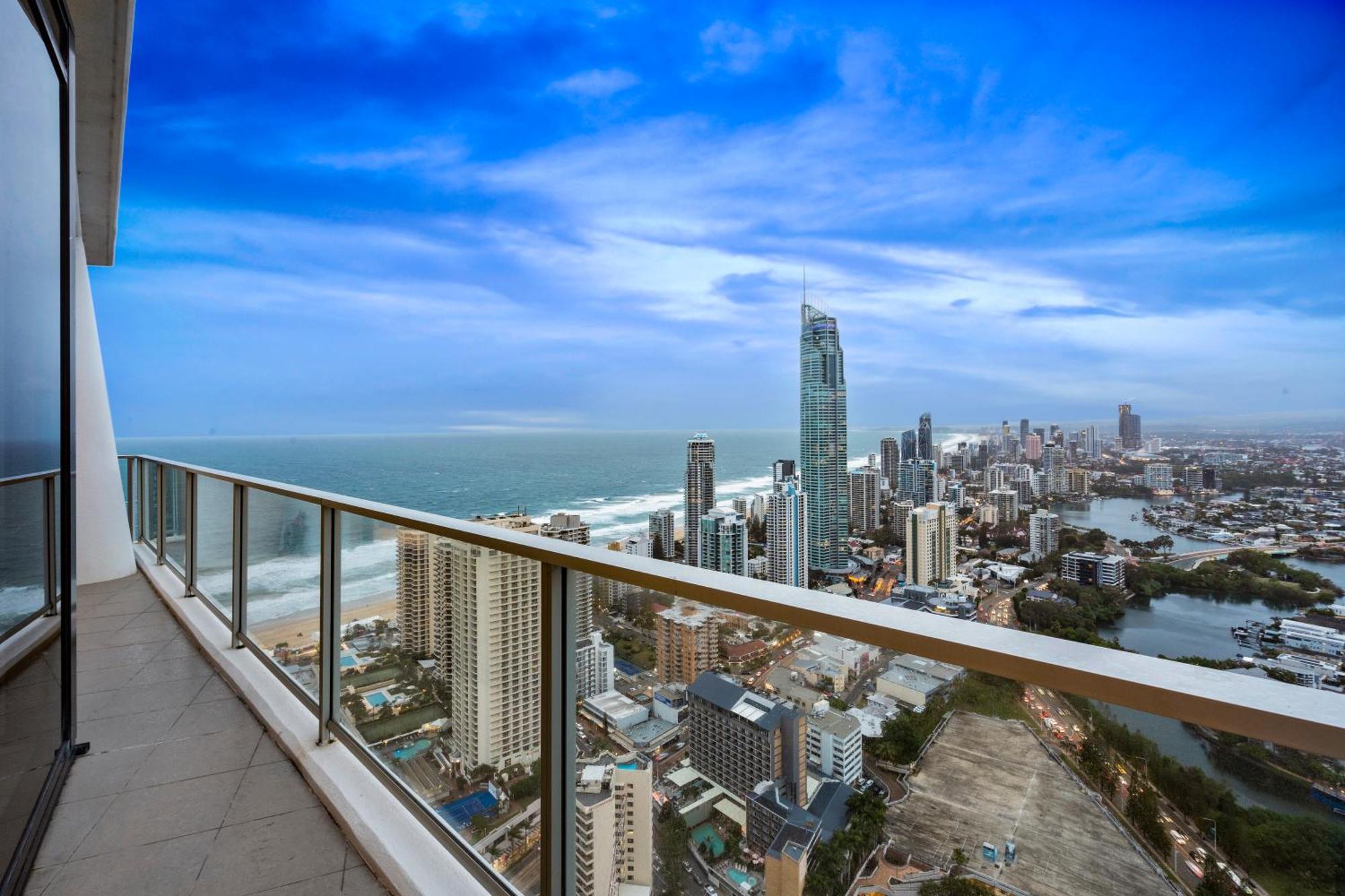 Circle On Cavill - Self Contained & Privately Managed Apartments - Wow Stay Gold Coast Exteriér fotografie