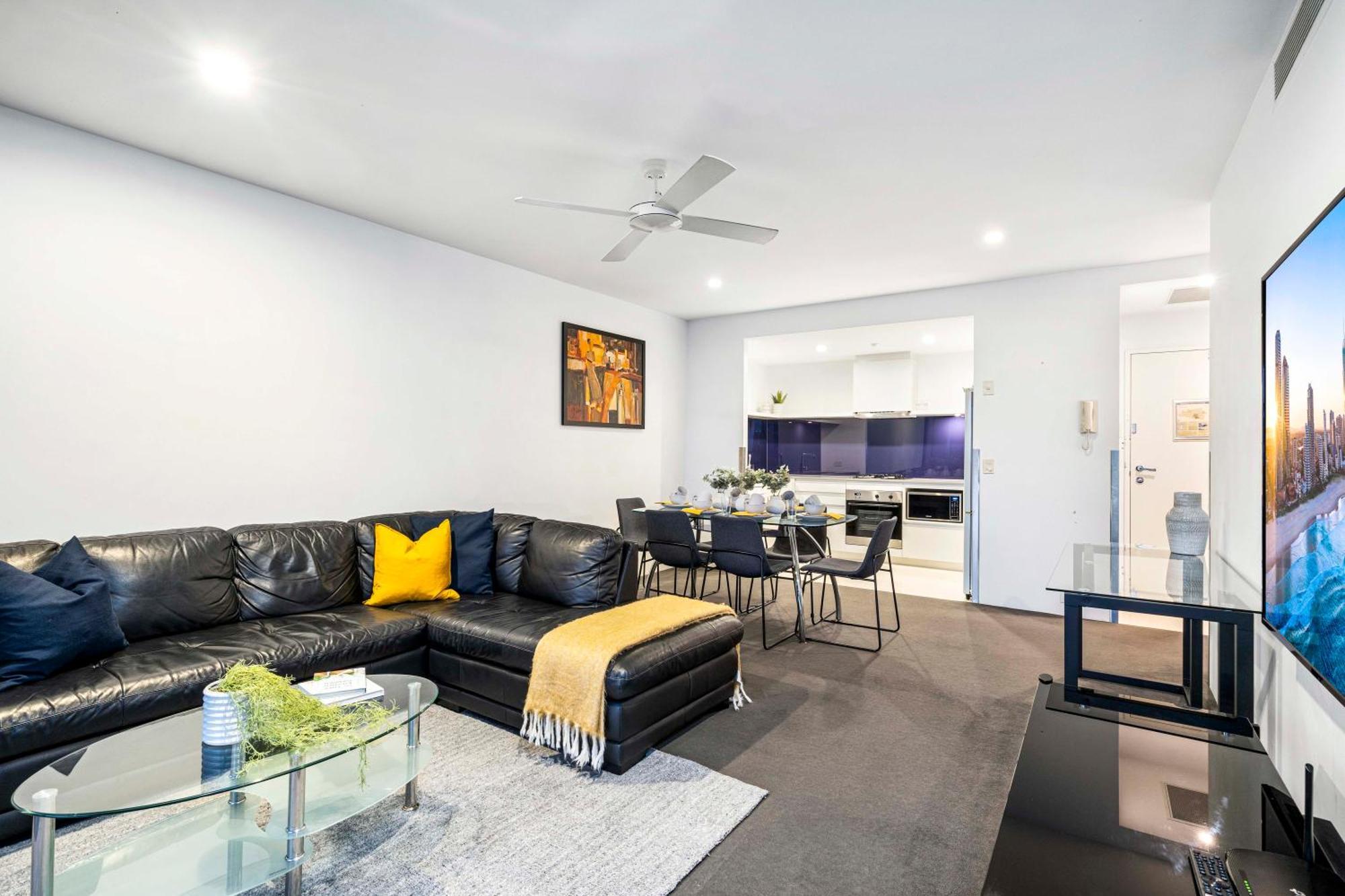 Circle On Cavill - Self Contained & Privately Managed Apartments - Wow Stay Gold Coast Exteriér fotografie